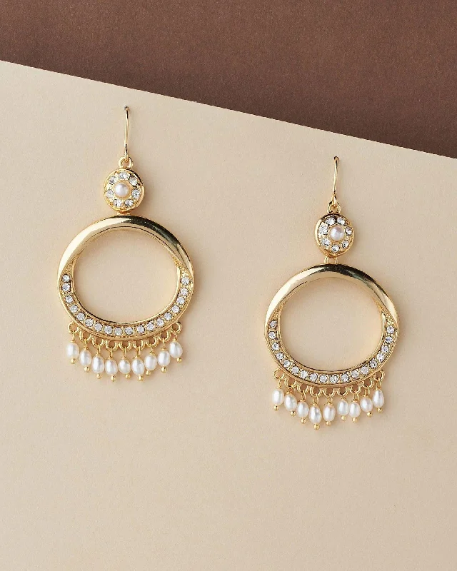 Ladies floral earrings-Trendy Pearl Hanging Earrings