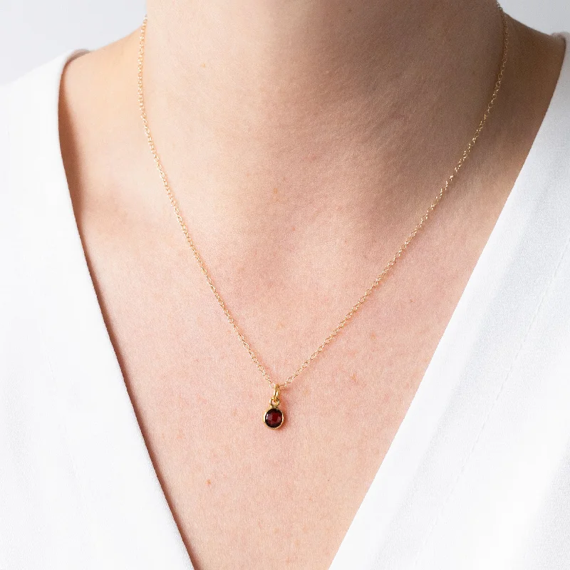 Ladies gold gemstone necklace-Gold Garnet January Birthstone Necklace