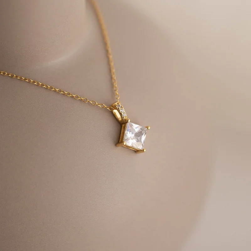 Ladies chic necklace-Carina Diamond Necklace