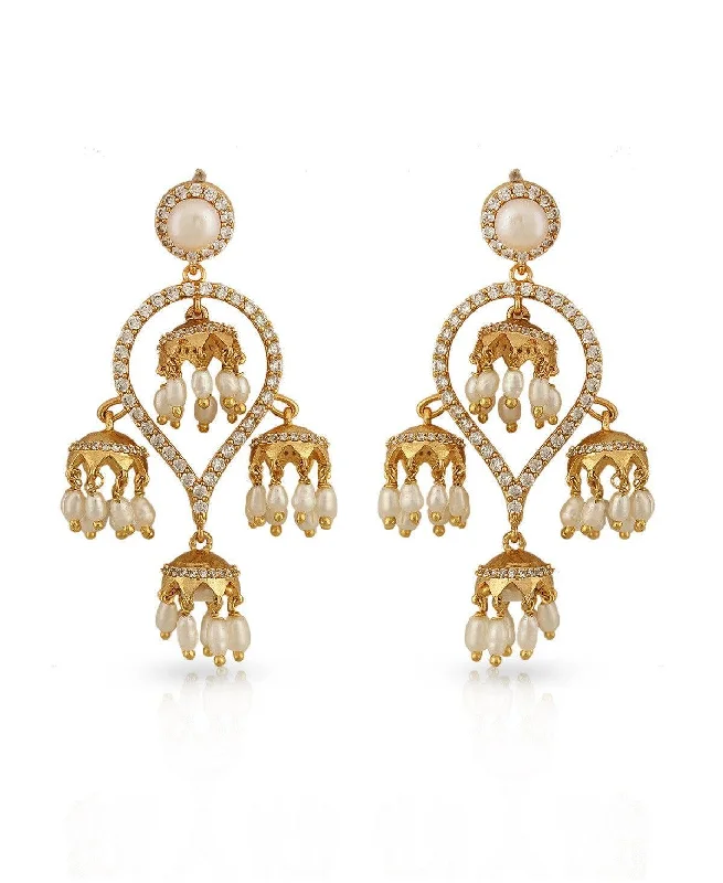 Ladies fashion earrings-Trendy Pearl Earring