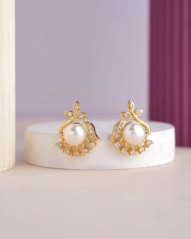 Ladies gold diamond earrings-Simple Stud Pearl Earring