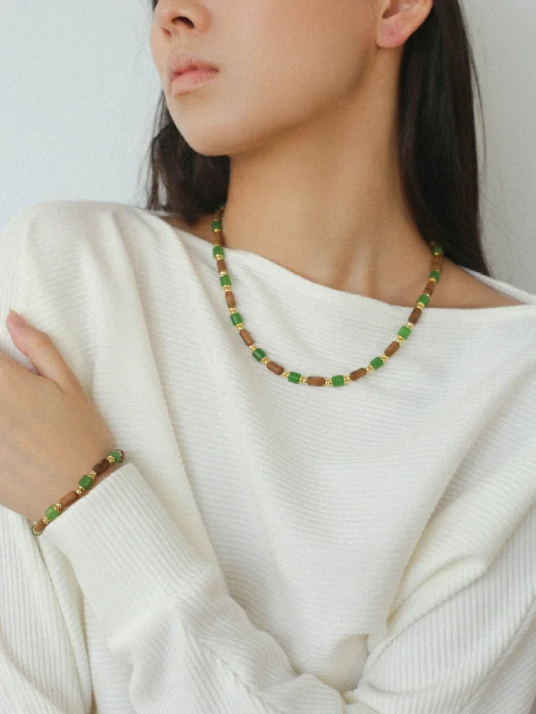 Ladies short necklace-Wood Bead Green Agate Beaded Necklace