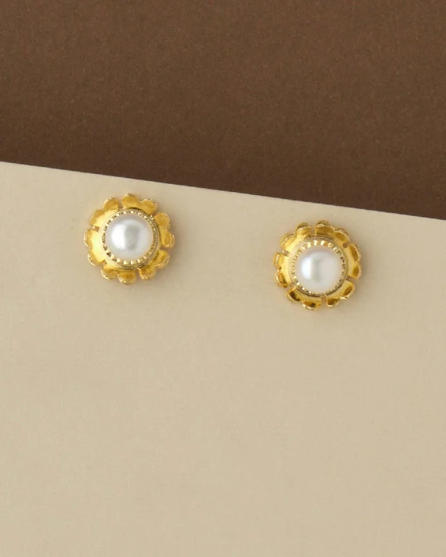 Ladies crystal earrings-Simple Pearl Stud Earring