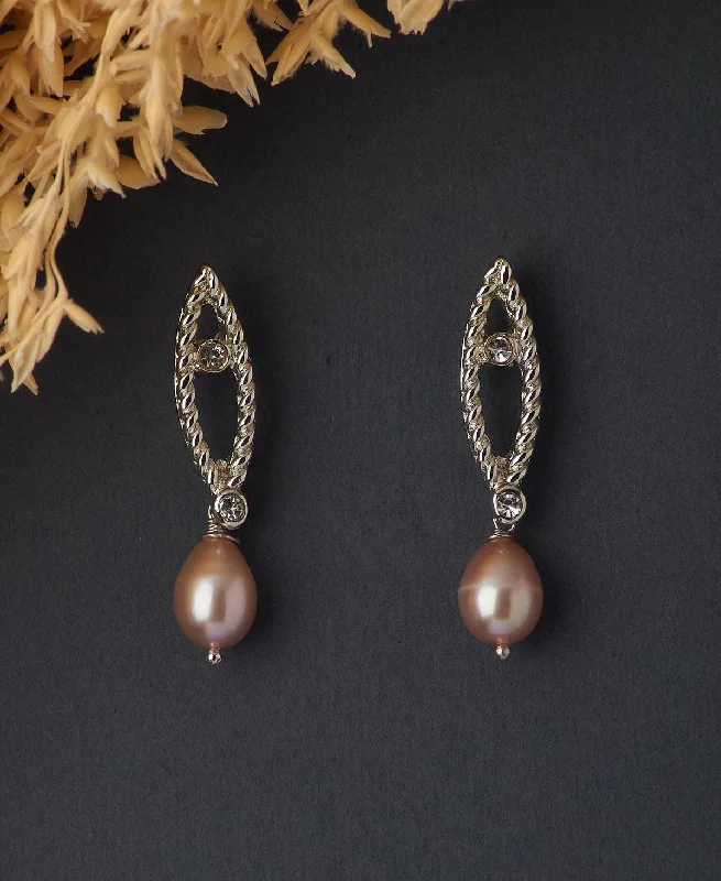 Ladies elegant earrings-Trendy Pearl Hanging Earring