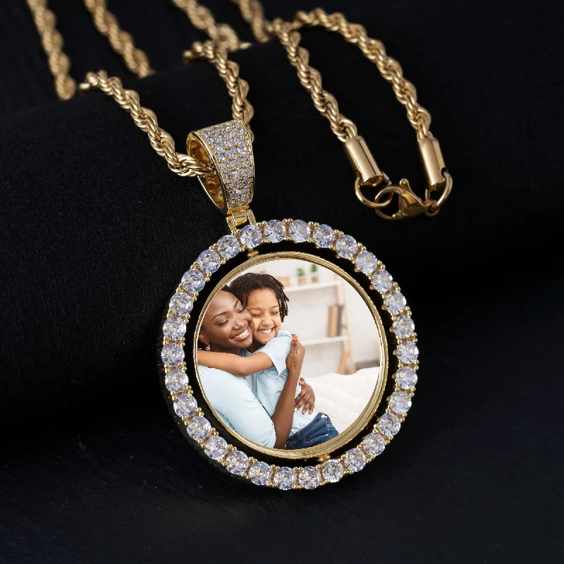 Ladies birthstone jewelry necklace-Hip-Hop Diamond Circle Pendant Necklace