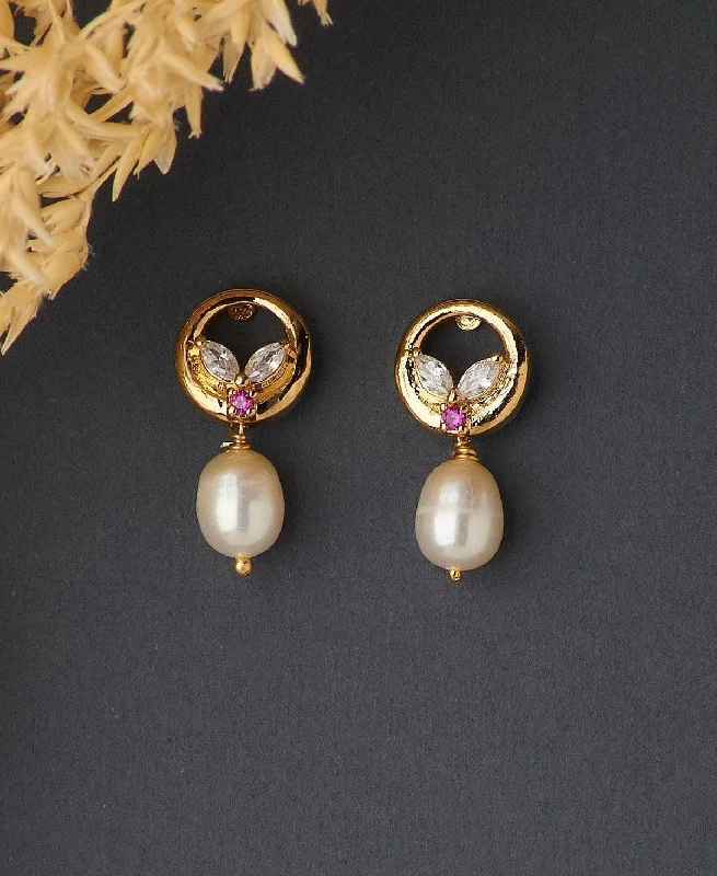 Ladies birthstone earrings-Pretty Stone Studded Pearl Earring