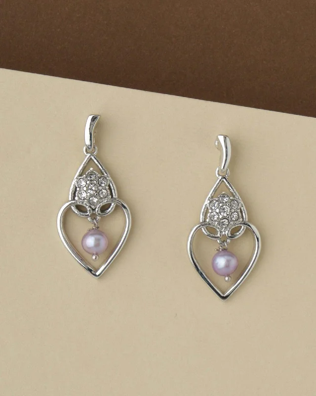 Ladies pearl stud earrings-Trendy Pearl Hanging Earring