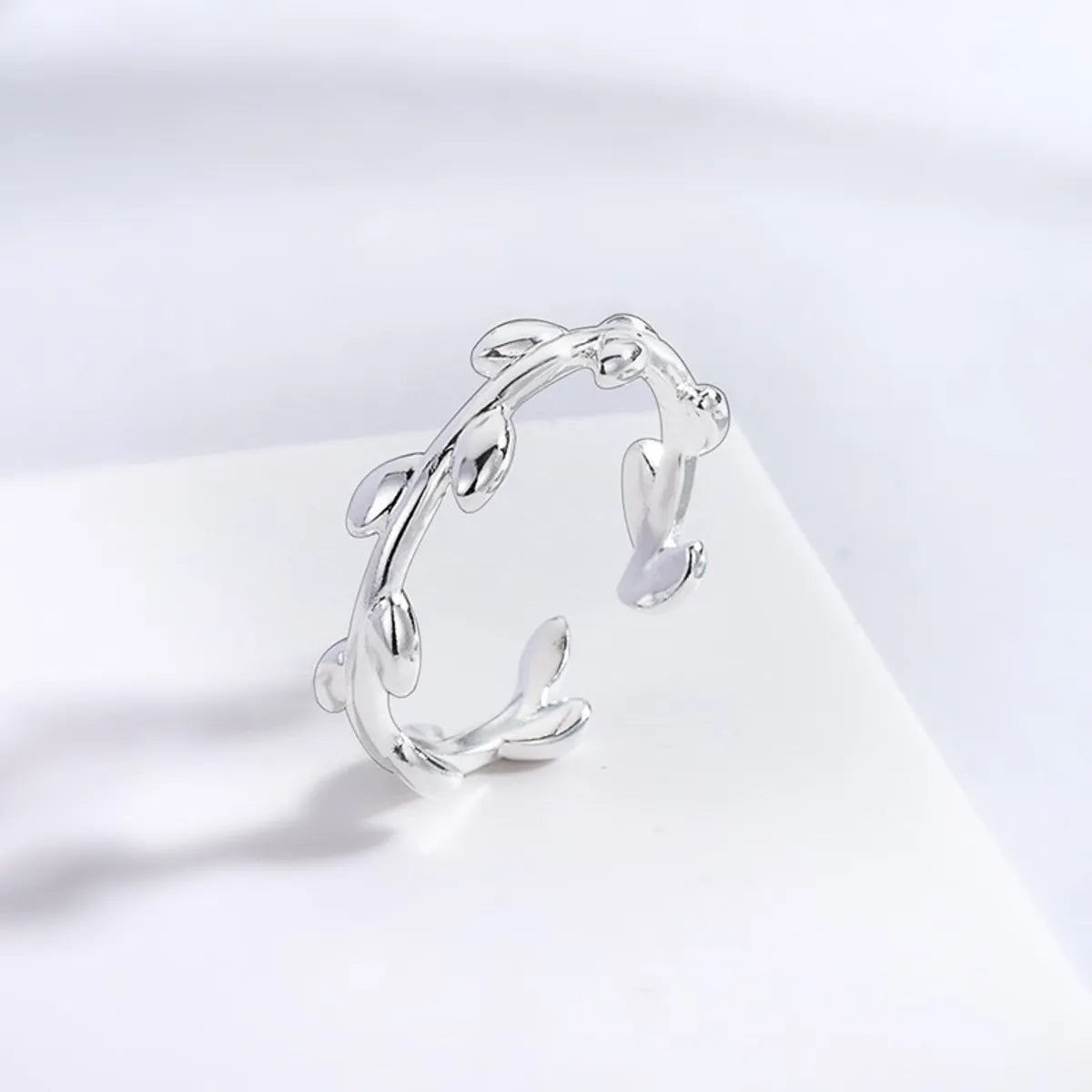 Ladies chic ring-Simple Style Leaf Copper Plating Silver Plated Open Ring